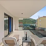 Villa Maria *