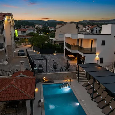 Вилла Maria Podglavica