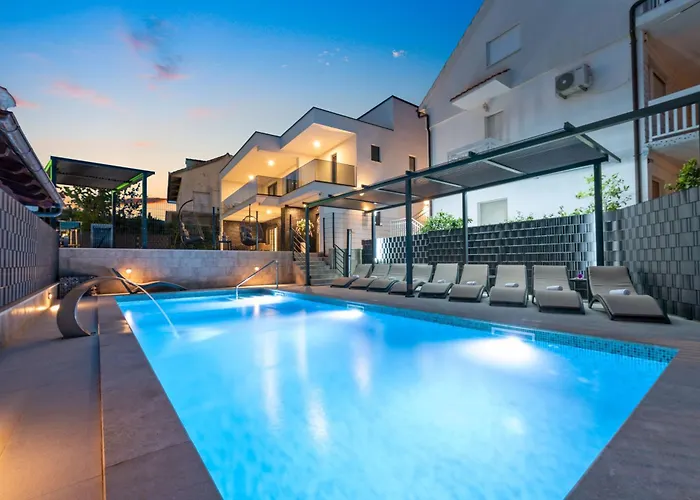 Maria Villa Podglavica